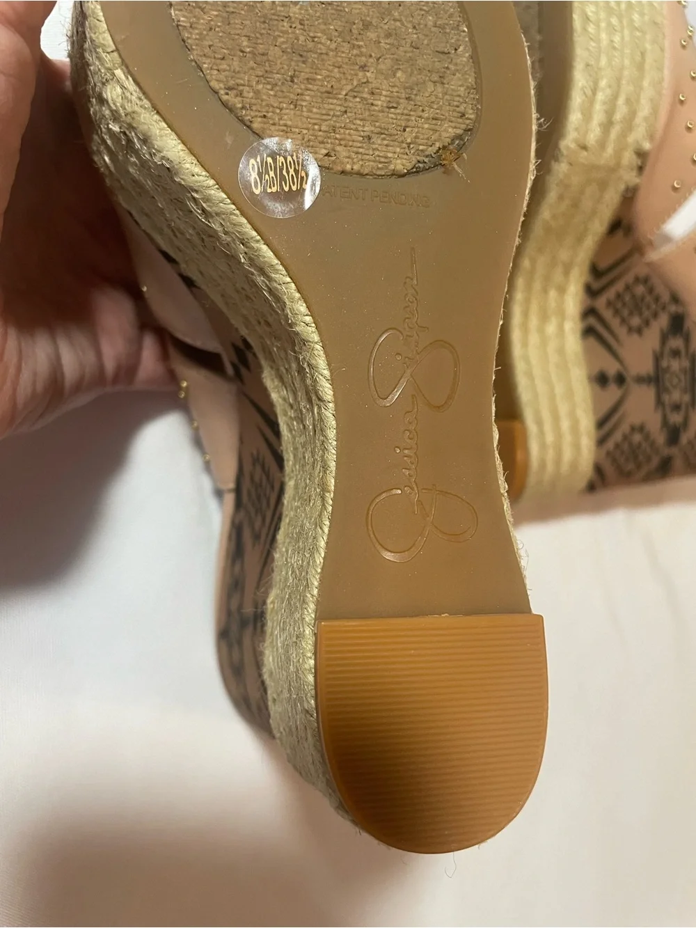 Jessica Simpson Women’s Gold Studded Tan Platform Wedge Heels Sz 8 1/2B (38 1/2)